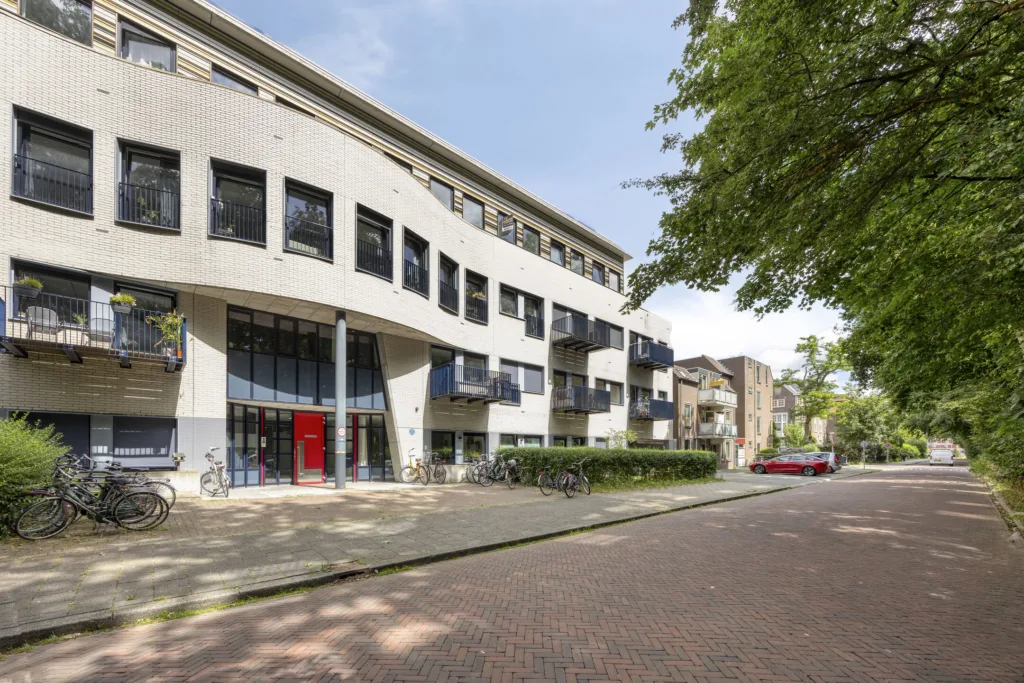Apartment for sale: Waterloolaan 1-58, Herewegbuurt Groningen